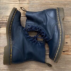Navy Blue Dr. Marten 1460 Pascals (16 Holes/7”). Size USL7.